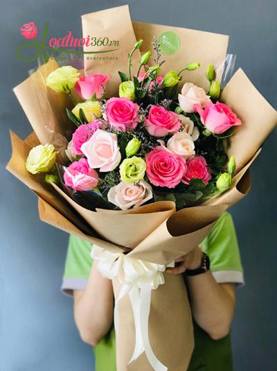 The most beautiful bouquet of roses - Happy girl