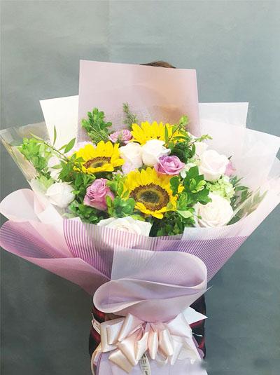 Congratulation flowers - Glints