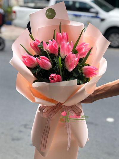 Tulip flowers bouquet - Pink girl
