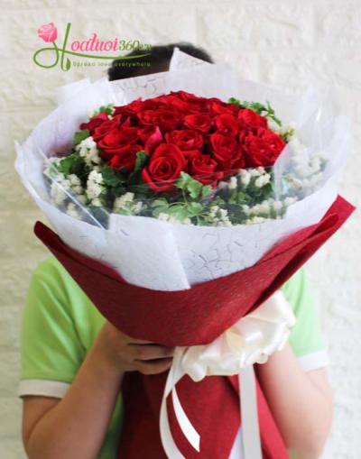 Red rose bouquet- Sweet happiness