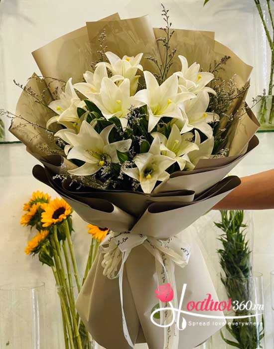 Bouquet of Lily flowers for Father to show respect