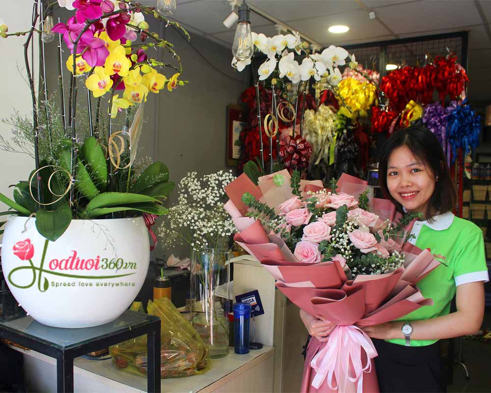 Bó hồng Ohara đẹp tặng người yêu tại shop hoa tươi quận 2