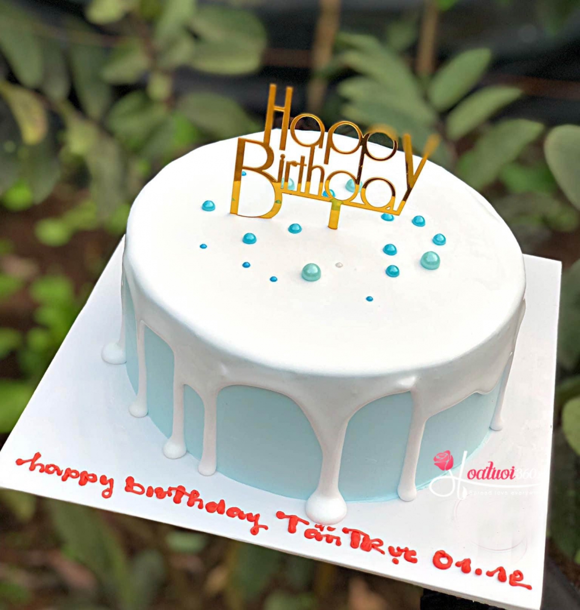 Birthday cake - Blue sky
