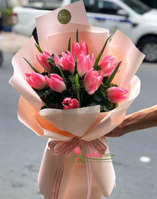 Tulip flowers bouquet -Pink girl 